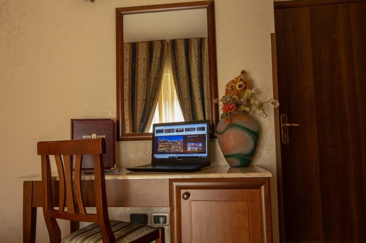 Hotel Gangi เปียซซา อาร์เมรีนา ภายนอก รูปภาพ